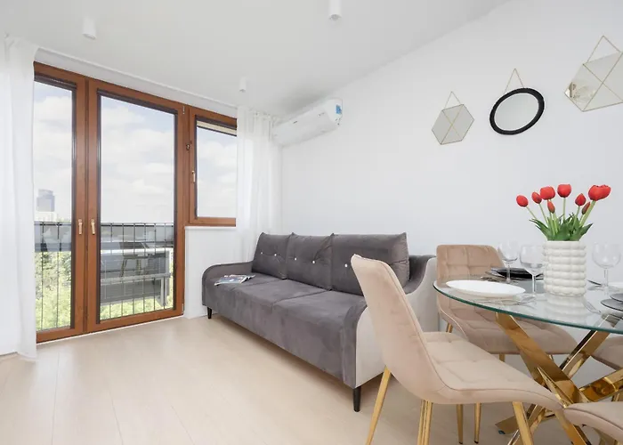 Capitol Bright In By Renters